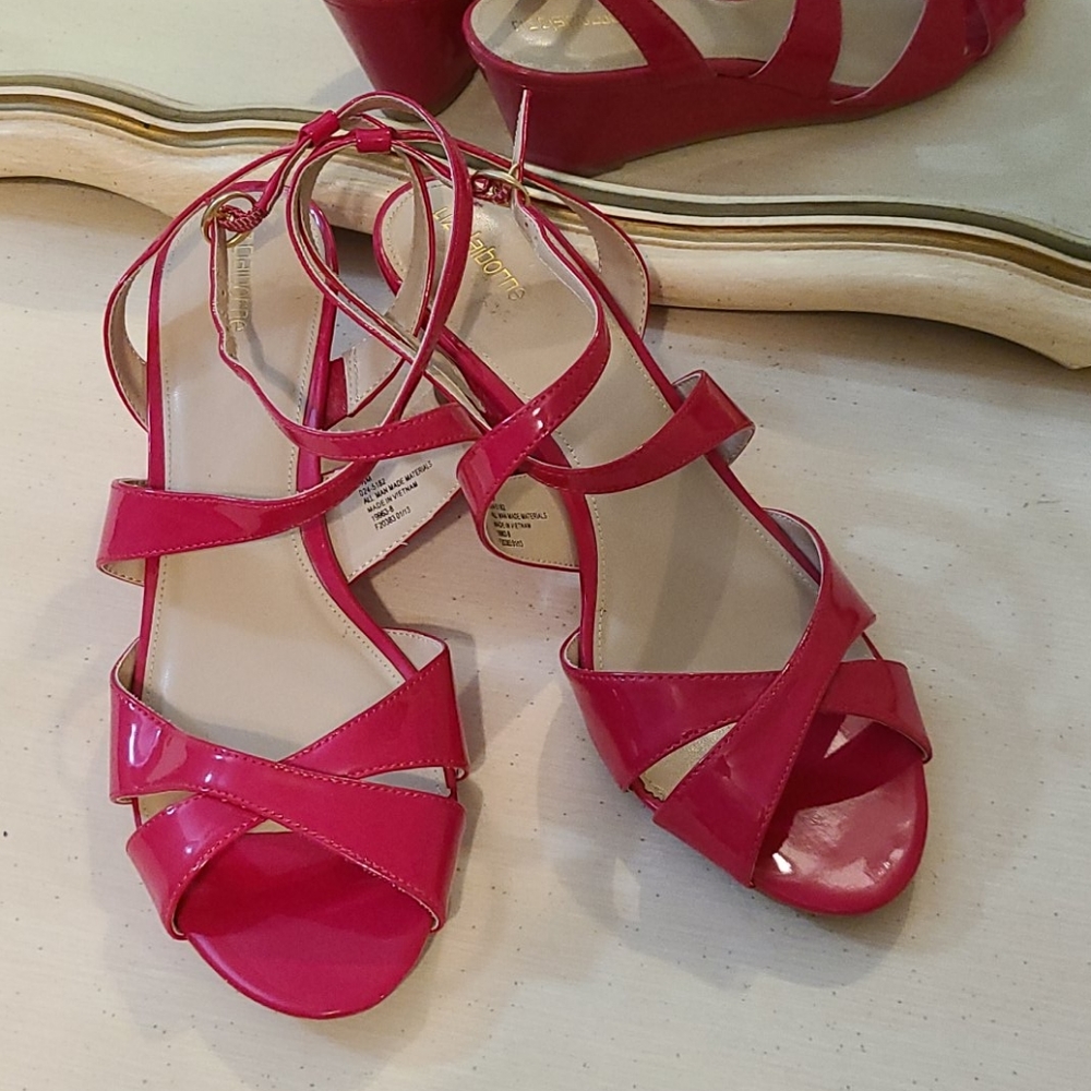 Pink patent leather wedge